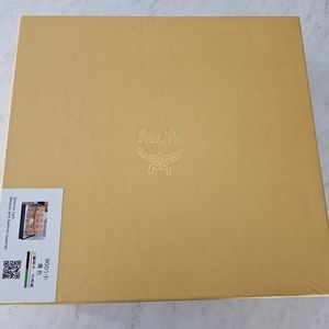 Mcm knock off set